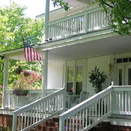 Buffalo Tavern Bed And Breakfast West Jefferson Εξωτερικό φωτογραφία